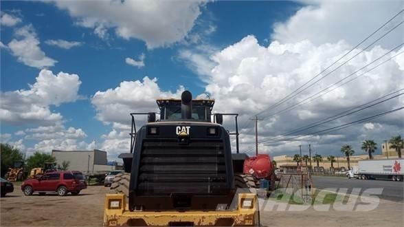 CAT 980M Kolesni nakladalci
