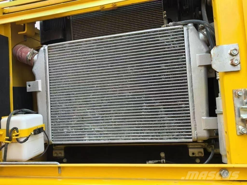 Komatsu PC 350 LC Bagri goseničarji