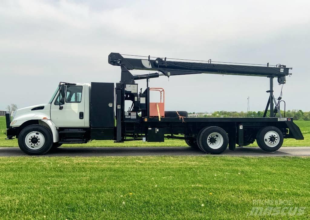 National Crane 400B Dvigala na gosenicah