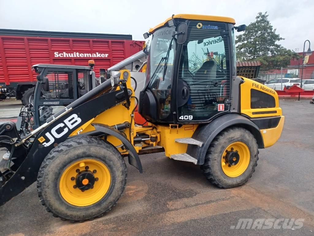 JCB 409 Kmetijski teleskopski nakladalci