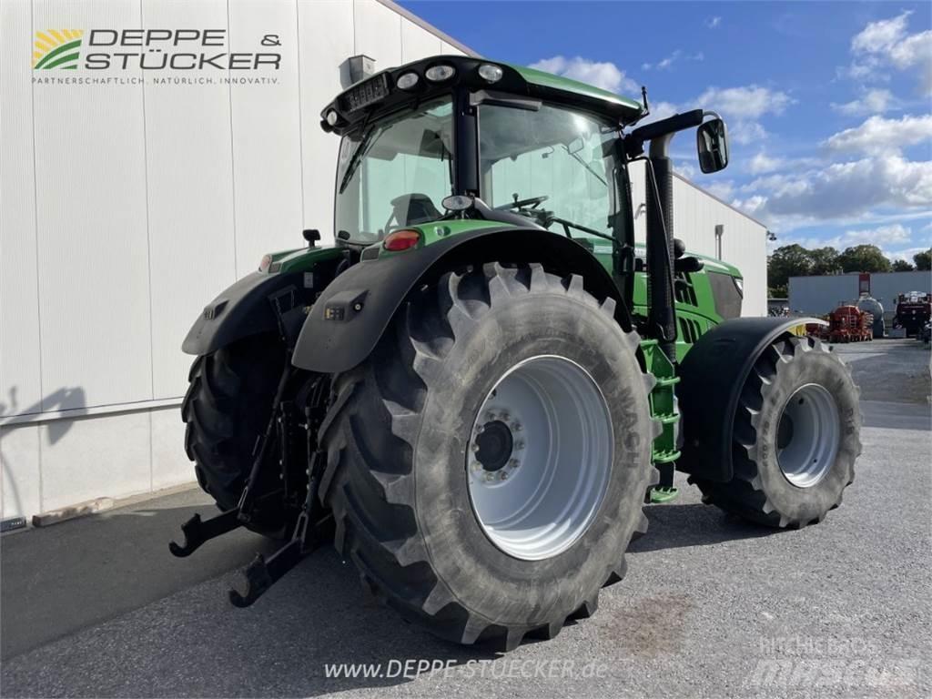 John Deere 6210R Traktorji