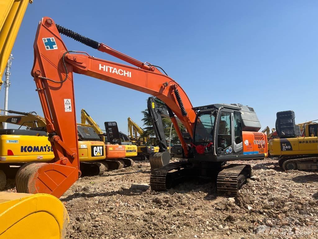 Hitachi ZX 240-3 Bagri goseničarji
