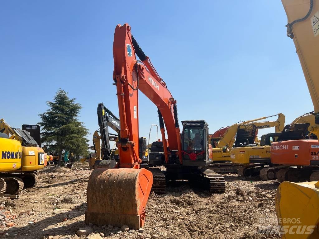 Hitachi ZX 240-3 Bagri goseničarji