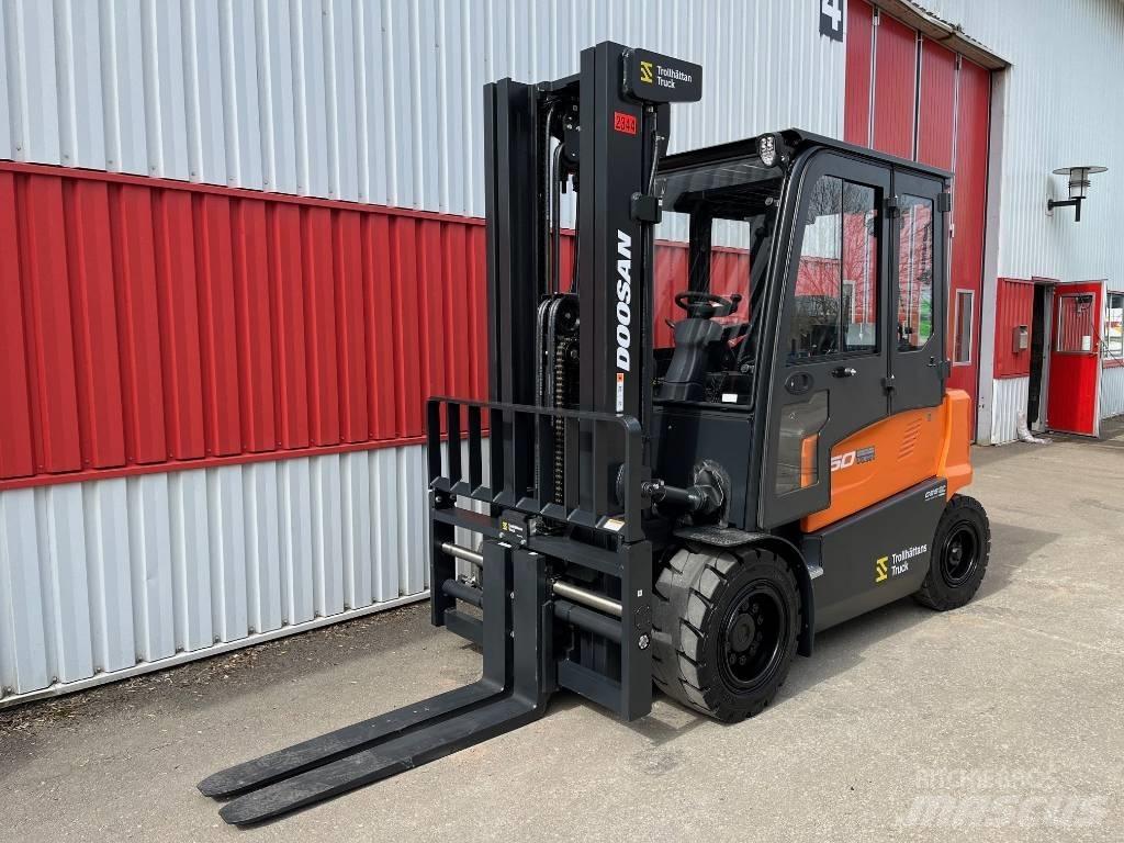 Doosan B 50 X-7 Električni viličarji
