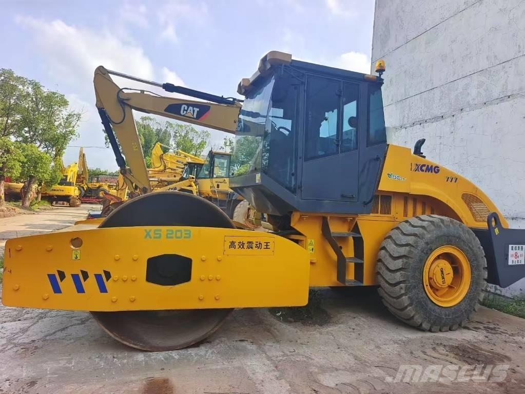 XCMG XS 202 J Kolesni nakladalci