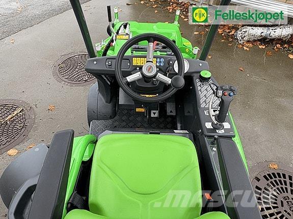 Avant 220 Skid steer mini nakladalci