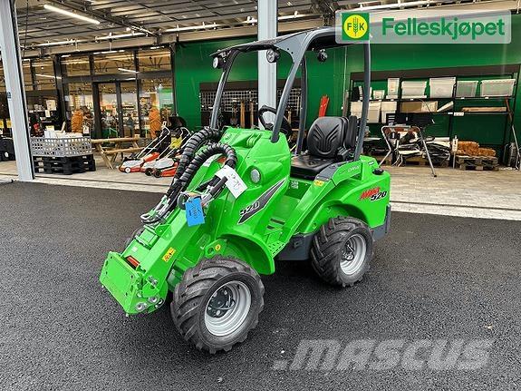 Avant 520 Skid steer mini nakladalci