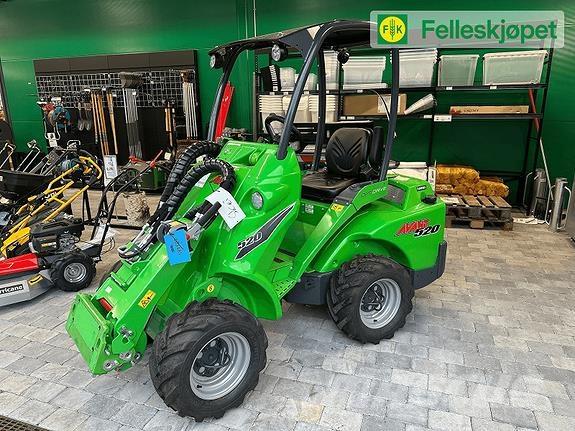 Avant 520 Skid steer mini nakladalci