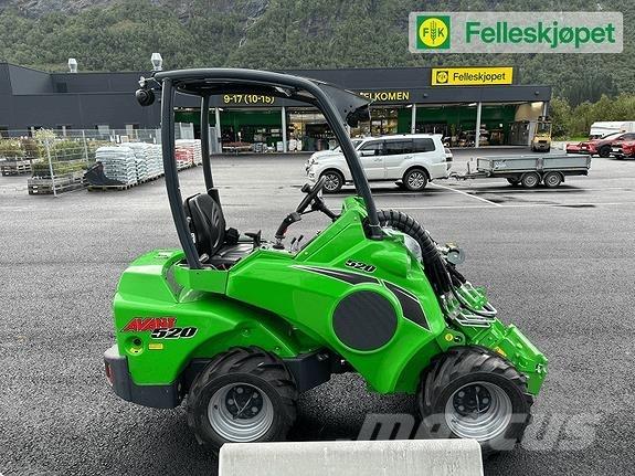 Avant 520 Skid steer mini nakladalci