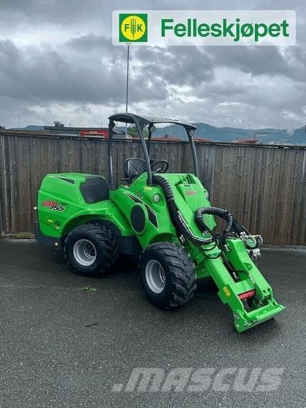 Avant 755i Skid steer mini nakladalci