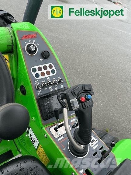 Avant 755i Skid steer mini nakladalci