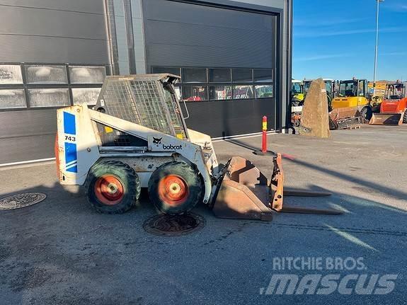 Bobcat 743 Skid steer mini nakladalci