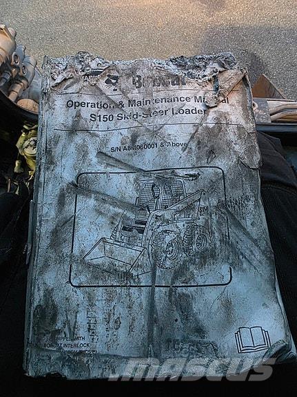 Bobcat S150 Skid steer mini nakladalci