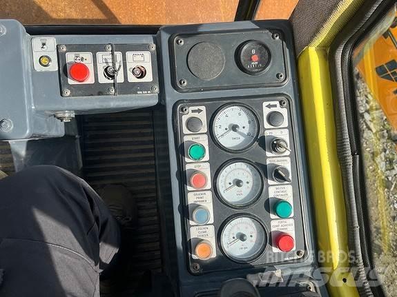 Bomag BW211 D-3 Asfaltni finišerji