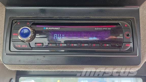 Case IH JXU 95 Traktorji