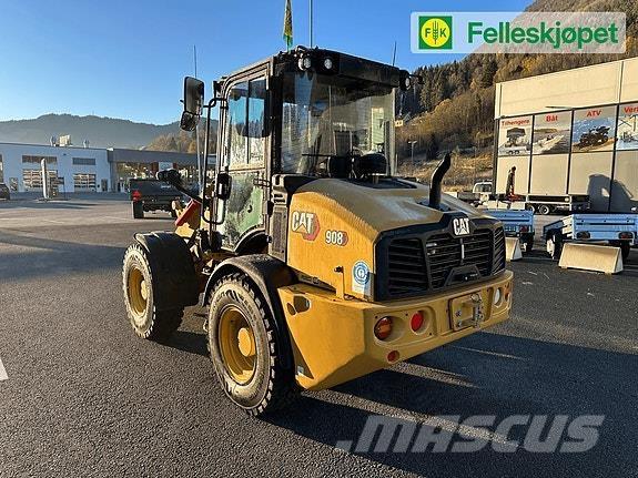 CAT 908 Skid steer mini nakladalci