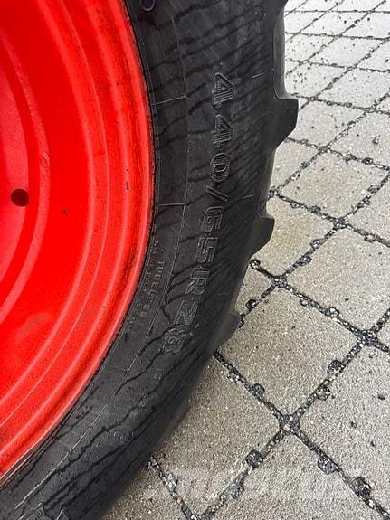 CLAAS Arion 430 Traktorji