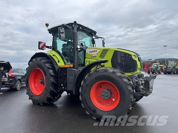 CLAAS Axion 870 Traktorji
