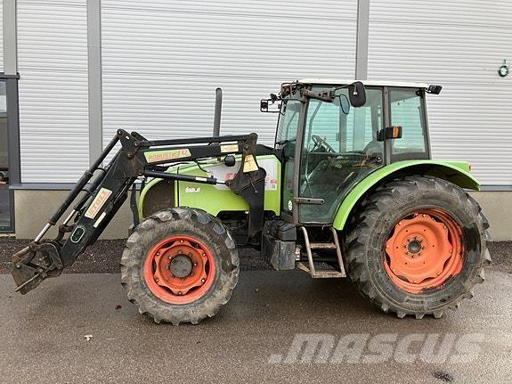 CLAAS Celtis 446 Traktorji