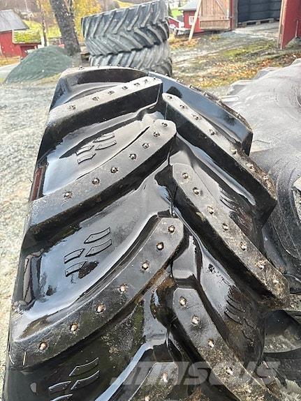  Dekk med felg Traktorji