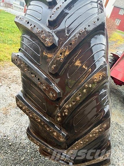  Dekk med felg Traktorji