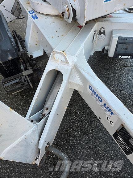 Dino 160XT Druga dvigala in dvižne ploščadi