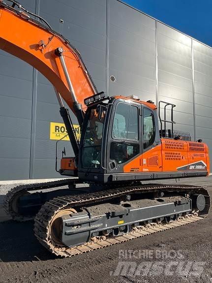 Doosan DX 300 LC-7 Bagri goseničarji