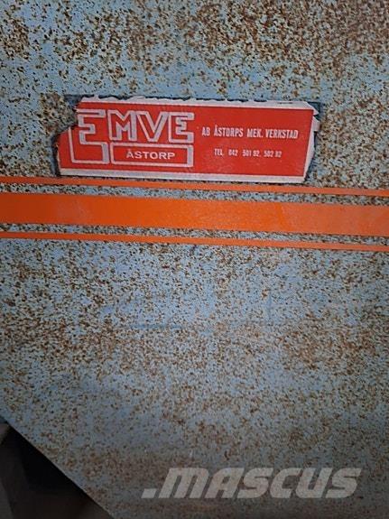  EMVA EMVA Stroji za žetje krompirja