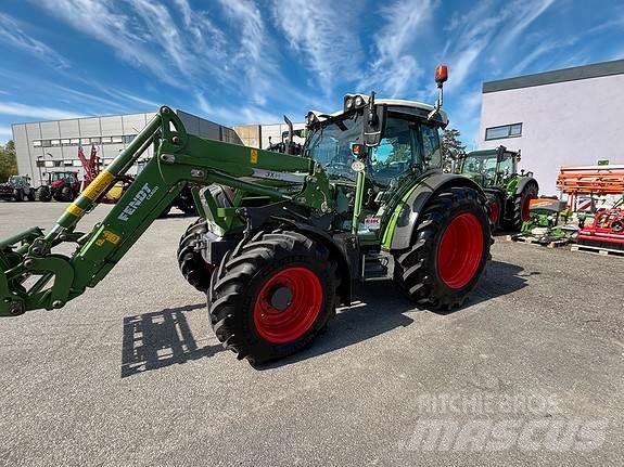 Fendt 211 Traktorji