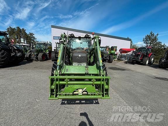 Fendt 211 Traktorji
