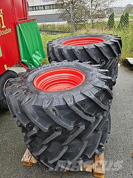 Fendt 300 Traktorji