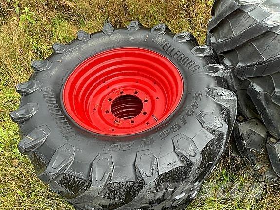 Fendt 415 Traktorji
