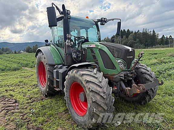Fendt 516 Traktorji