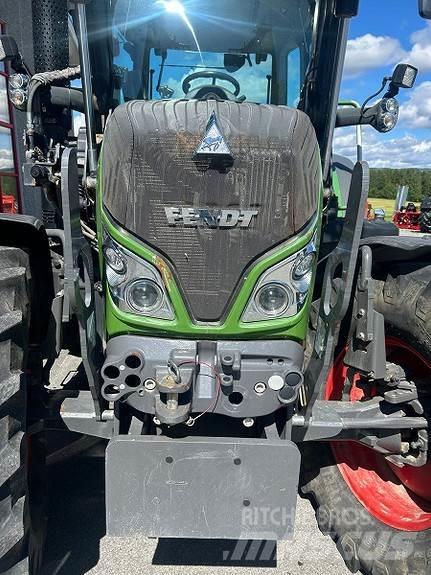 Fendt 516 Vario Traktorji