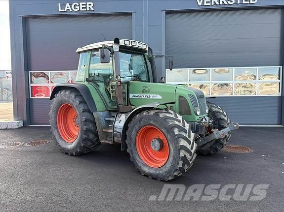 Fendt 712 Favorit Traktorji