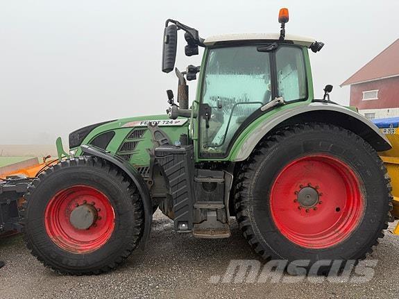 Fendt 724 Traktorji