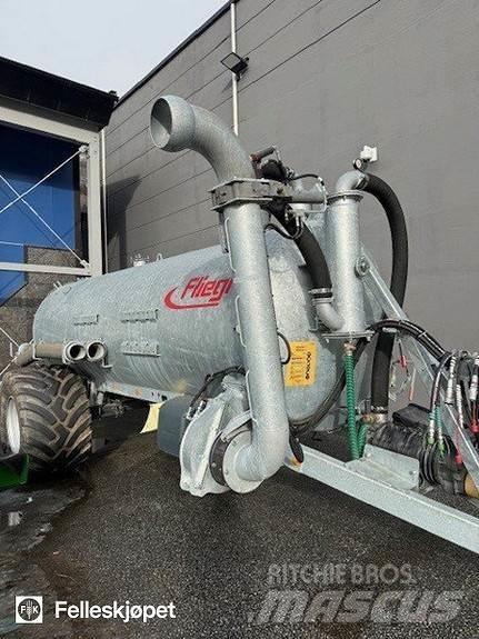 Fliegl VFW10600 Trosilniki mineralnega gnojila