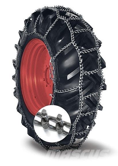  FLYTTESALG!! Traktorji