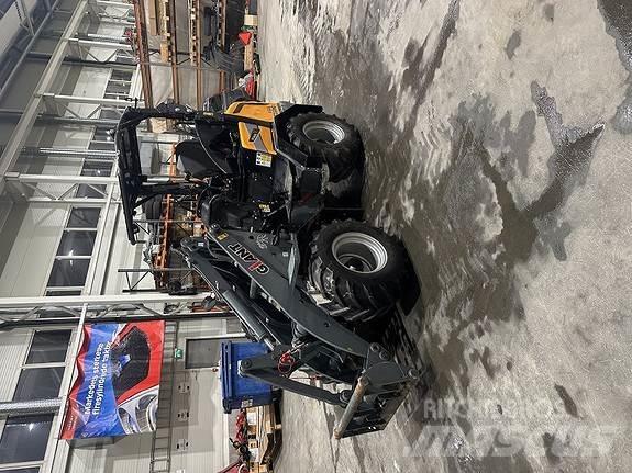 GiANT G2500HD+ Skid steer mini nakladalci