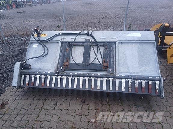 Globus GSK 1600 Trosilci peska in soli