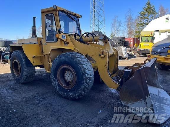 Hanomag 44D med HK. Kolesni nakladalci