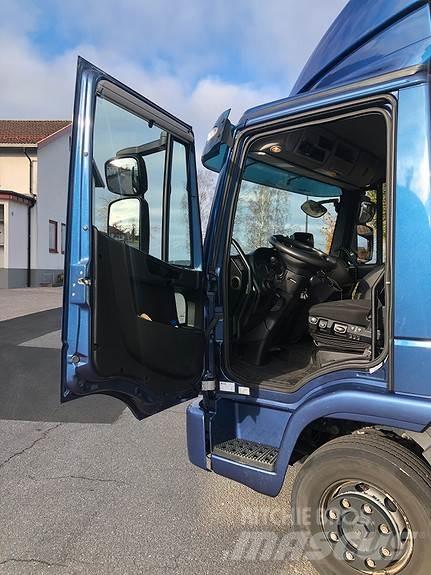Iveco 120ELG Tovornjaki zabojniki