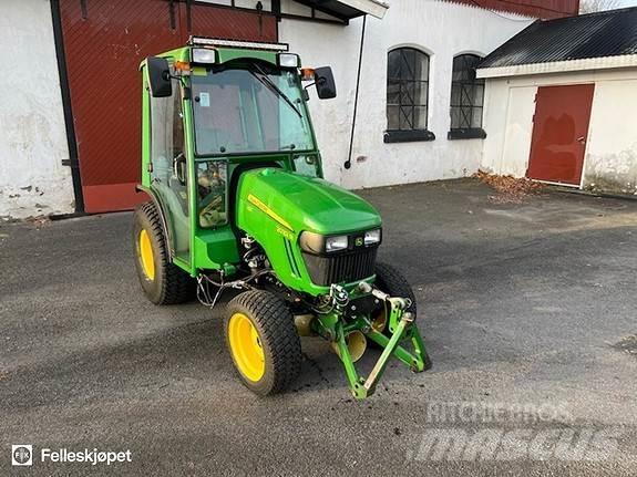 John Deere 2032R Traktorji