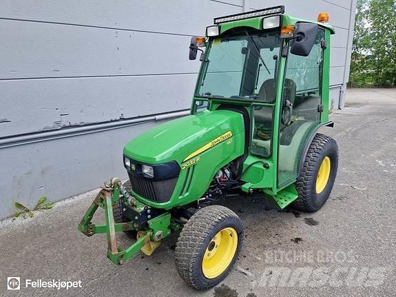 John Deere 2032R Traktorji