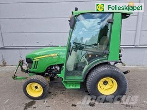 John Deere 2032R Traktorji