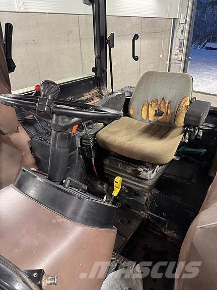 John Deere 2040 Traktorji