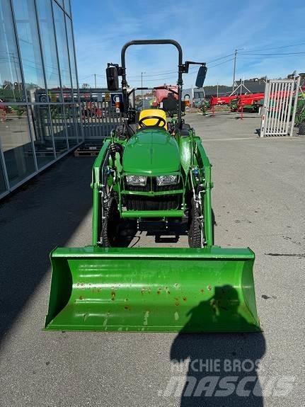 John Deere 3038E Traktorji