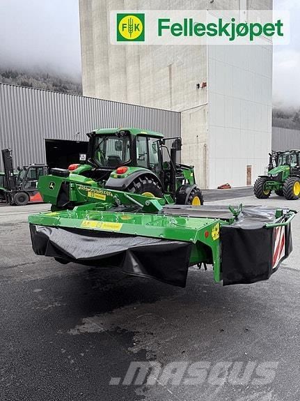 John Deere 328A Druga oprema za žetev krme