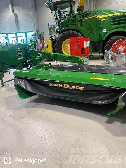 John Deere 331C Kosilnice