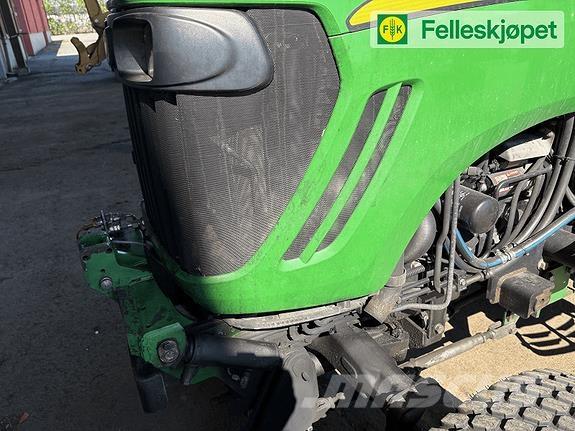 John Deere 4720 Traktorji